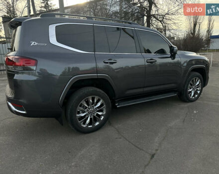 Серый Тойота Ленд Крузер, объемом двигателя 3.45 л и пробегом 80 тыс. км за 67000 $, фото 5 на Automoto.ua