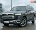 Серый Тойота Ленд Крузер, объемом двигателя 3.35 л и пробегом 25 тыс. км за 82300 $, фото 1 на Automoto.ua