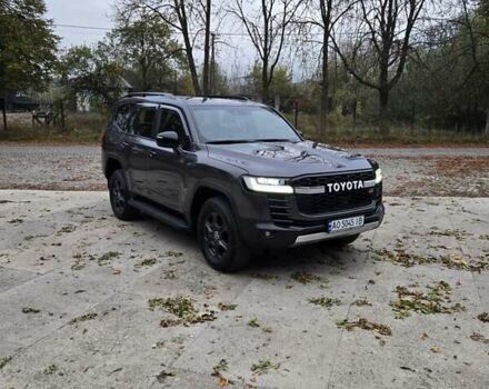 Серый Тойота Ленд Крузер, объемом двигателя 3.3 л и пробегом 7 тыс. км за 82000 $, фото 7 на Automoto.ua