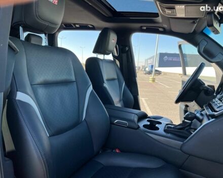 Серый Тойота Ленд Крузер, объемом двигателя 3.3 л и пробегом 32 тыс. км за 83990 $, фото 46 на Automoto.ua