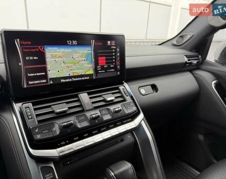 Сірий Тойота Ленд Крузер, об'ємом двигуна 3.3 л та пробігом 31 тис. км за 75000 $, фото 18 на Automoto.ua