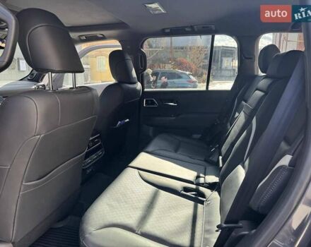 Серый Тойота Ленд Крузер, объемом двигателя 3.3 л и пробегом 61 тыс. км за 81753 $, фото 15 на Automoto.ua