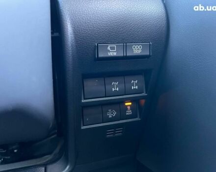 Серый Тойота Ленд Крузер, объемом двигателя 3.3 л и пробегом 32 тыс. км за 83990 $, фото 49 на Automoto.ua