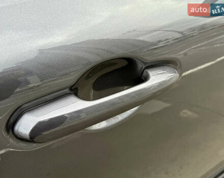 Серый Тойота Ленд Крузер, объемом двигателя 3.35 л и пробегом 25 тыс. км за 82300 $, фото 10 на Automoto.ua