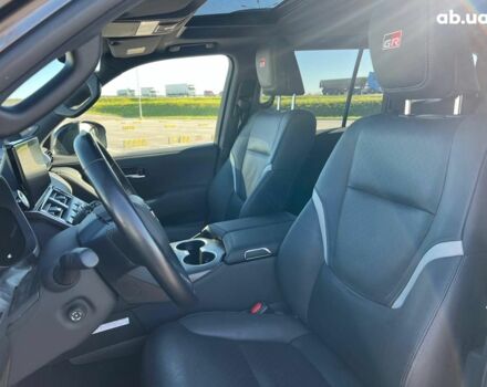 Серый Тойота Ленд Крузер, объемом двигателя 3.3 л и пробегом 32 тыс. км за 83990 $, фото 19 на Automoto.ua