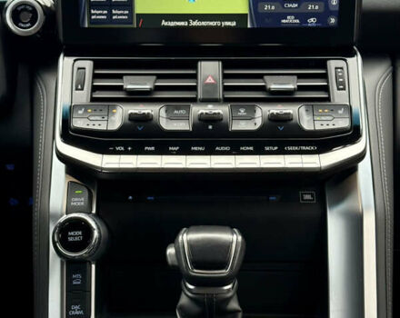 Серый Тойота Ленд Крузер, объемом двигателя 3.35 л и пробегом 25 тыс. км за 82300 $, фото 25 на Automoto.ua