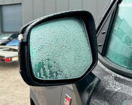 Серый Тойота Ленд Крузер, объемом двигателя 3.3 л и пробегом 61 тыс. км за 80940 $, фото 15 на Automoto.ua