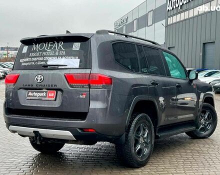 Серый Тойота Ленд Крузер, объемом двигателя 3.3 л и пробегом 61 тыс. км за 80940 $, фото 7 на Automoto.ua