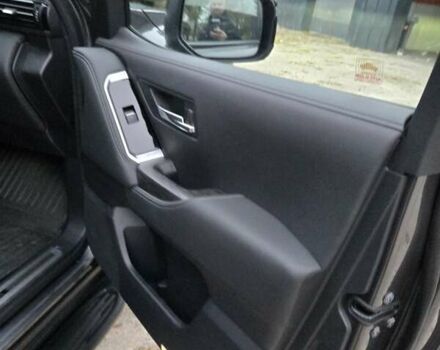 Серый Тойота Ленд Крузер, объемом двигателя 3.3 л и пробегом 7 тыс. км за 82000 $, фото 12 на Automoto.ua