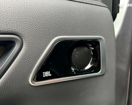 Серый Тойота Ленд Крузер, объемом двигателя 3.3 л и пробегом 61 тыс. км за 80940 $, фото 42 на Automoto.ua