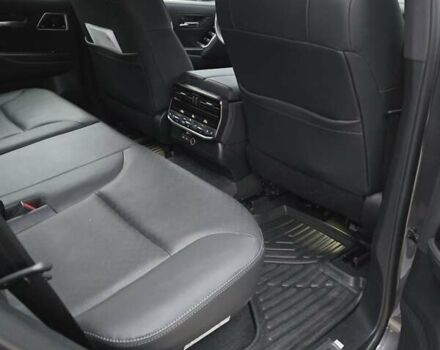 Серый Тойота Ленд Крузер, объемом двигателя 3.3 л и пробегом 7 тыс. км за 82000 $, фото 10 на Automoto.ua