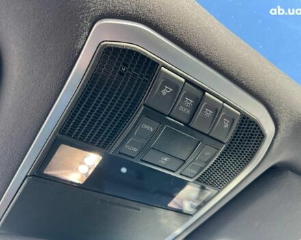 Серый Тойота Ленд Крузер, объемом двигателя 3.3 л и пробегом 32 тыс. км за 83990 $, фото 35 на Automoto.ua