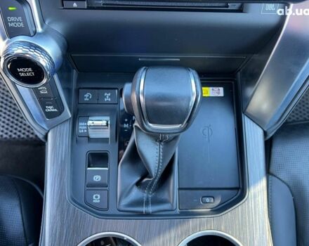 Серый Тойота Ленд Крузер, объемом двигателя 3.3 л и пробегом 32 тыс. км за 83990 $, фото 33 на Automoto.ua