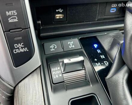 Серый Тойота Ленд Крузер, объемом двигателя 3.3 л и пробегом 61 тыс. км за 80940 $, фото 35 на Automoto.ua