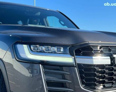 Серый Тойота Ленд Крузер, объемом двигателя 3.3 л и пробегом 32 тыс. км за 83990 $, фото 13 на Automoto.ua