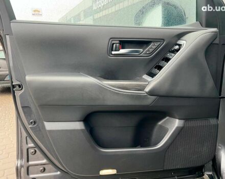 Серый Тойота Ленд Крузер, объемом двигателя 3.3 л и пробегом 61 тыс. км за 80940 $, фото 16 на Automoto.ua