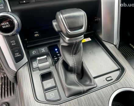 Серый Тойота Ленд Крузер, объемом двигателя 3.3 л и пробегом 61 тыс. км за 80940 $, фото 34 на Automoto.ua