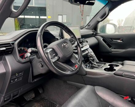 Серый Тойота Ленд Крузер, объемом двигателя 3.3 л и пробегом 61 тыс. км за 80940 $, фото 18 на Automoto.ua