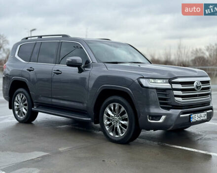 Серый Тойота Ленд Крузер, объемом двигателя 3.35 л и пробегом 25 тыс. км за 82300 $, фото 9 на Automoto.ua
