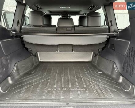 Сірий Тойота Ленд Крузер, об'ємом двигуна 3.3 л та пробігом 31 тис. км за 75000 $, фото 21 на Automoto.ua