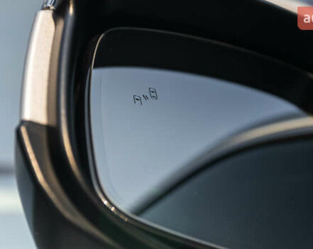 Серый Тойота Ленд Крузер, объемом двигателя 3.3 л и пробегом 68 тыс. км за 78871 $, фото 35 на Automoto.ua