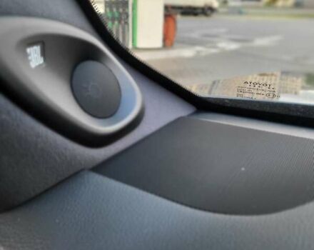 Серый Тойота Ленд Крузер, объемом двигателя 3.3 л и пробегом 31 тыс. км за 84500 $, фото 27 на Automoto.ua