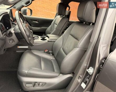 Сірий Тойота Ленд Крузер, об'ємом двигуна 3.3 л та пробігом 89 тис. км за 79900 $, фото 63 на Automoto.ua