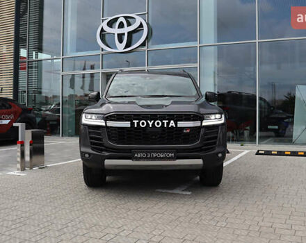 Серый Тойота Ленд Крузер, объемом двигателя 3.35 л и пробегом 177 тыс. км за 74600 $, фото 4 на Automoto.ua