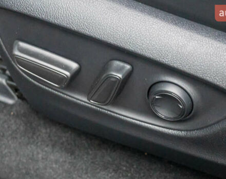 Сірий Тойота Ленд Крузер, об'ємом двигуна 3.45 л та пробігом 34 тис. км за 78220 $, фото 22 на Automoto.ua