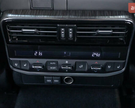 Серый Тойота Ленд Крузер, объемом двигателя 3.3 л и пробегом 68 тыс. км за 78871 $, фото 33 на Automoto.ua