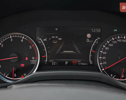 Серый Тойота Ленд Крузер, объемом двигателя 3.35 л и пробегом 177 тыс. км за 74600 $, фото 13 на Automoto.ua