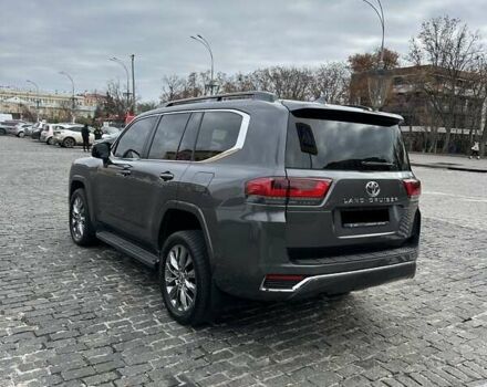 Серый Тойота Ленд Крузер, объемом двигателя 3.35 л и пробегом 28 тыс. км за 83999 $, фото 10 на Automoto.ua