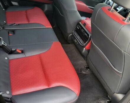 Серый Тойота Ленд Крузер, объемом двигателя 3.3 л и пробегом 31 тыс. км за 84500 $, фото 4 на Automoto.ua