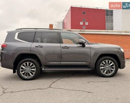 Сірий Тойота Ленд Крузер, об'ємом двигуна 3.3 л та пробігом 89 тис. км за 79900 $, фото 42 на Automoto.ua