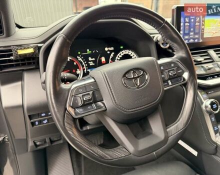 Сірий Тойота Ленд Крузер, об'ємом двигуна 3.3 л та пробігом 89 тис. км за 79900 $, фото 80 на Automoto.ua