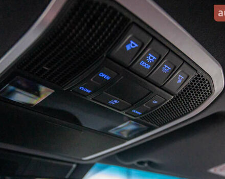 Сірий Тойота Ленд Крузер, об'ємом двигуна 3.45 л та пробігом 34 тис. км за 78220 $, фото 32 на Automoto.ua