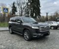 Серый Тойота Ленд Крузер, объемом двигателя 3.35 л и пробегом 28 тыс. км за 83999 $, фото 3 на Automoto.ua