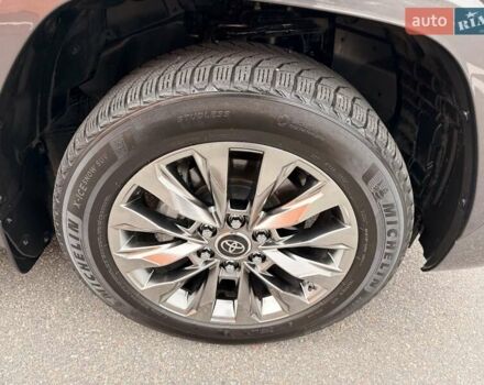 Сірий Тойота Ленд Крузер, об'ємом двигуна 3.3 л та пробігом 89 тис. км за 79900 $, фото 77 на Automoto.ua