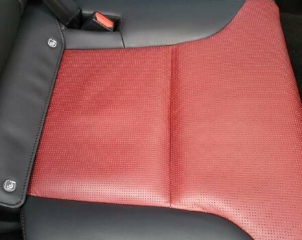 Серый Тойота Ленд Крузер, объемом двигателя 3.3 л и пробегом 31 тыс. км за 84500 $, фото 6 на Automoto.ua