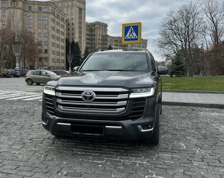 Серый Тойота Ленд Крузер, объемом двигателя 3.35 л и пробегом 28 тыс. км за 83999 $, фото 5 на Automoto.ua