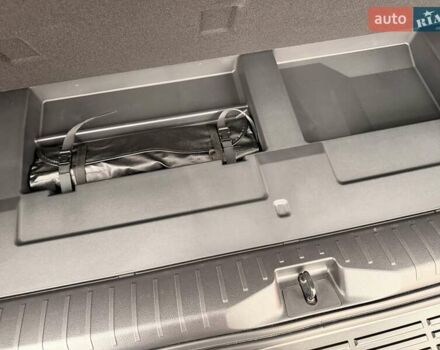 Сірий Тойота Ленд Крузер, об'ємом двигуна 3.3 л та пробігом 89 тис. км за 79900 $, фото 90 на Automoto.ua