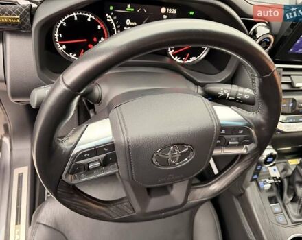 Сірий Тойота Ленд Крузер, об'ємом двигуна 3.3 л та пробігом 89 тис. км за 79900 $, фото 79 на Automoto.ua