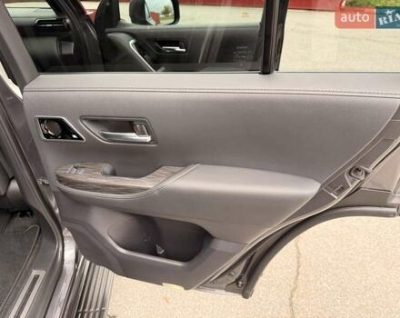 Сірий Тойота Ленд Крузер, об'ємом двигуна 3.3 л та пробігом 89 тис. км за 79900 $, фото 37 на Automoto.ua