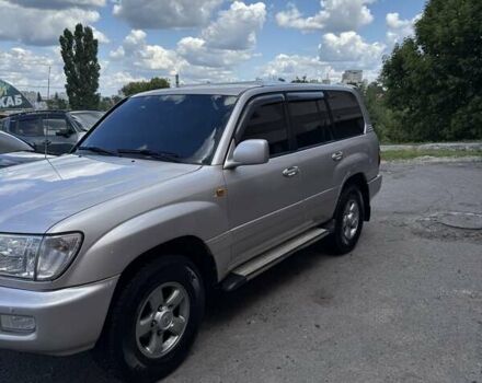 Сірий Тойота Ленд Крузер, об'ємом двигуна 4.2 л та пробігом 417 тис. км за 12700 $, фото 1 на Automoto.ua