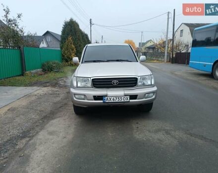 Сірий Тойота Ленд Крузер, об'ємом двигуна 4.2 л та пробігом 422 тис. км за 14300 $, фото 1 на Automoto.ua