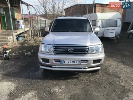 Серый Тойота Ленд Крузер, объемом двигателя 4.7 л и пробегом 255 тыс. км за 12000 $, фото 1 на Automoto.ua