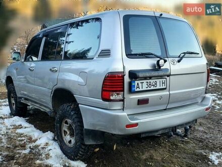 Тойота Ленд Крузер 2001 в Коломые на Automoto.ua Серый Тойота Ленд Крузер, объемом двигателя 0 л и пробегом 275 тыс. км за 27500 $, фото 1 на Automoto.ua