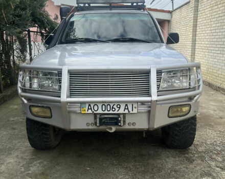 Серый Тойота Ленд Крузер, объемом двигателя 4.16 л и пробегом 111 тыс. км за 30000 $, фото 1 на Automoto.ua