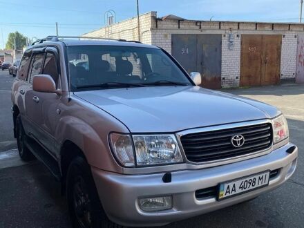 Сірий Тойота Ленд Крузер, об'ємом двигуна 4.66 л та пробігом 197 тис. км за 16500 $, фото 1 на Automoto.ua