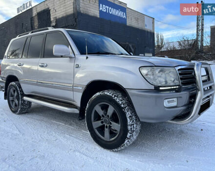 Серый Тойота Ленд Крузер, объемом двигателя 4.7 л и пробегом 289 тыс. км за 19800 $, фото 1 на Automoto.ua